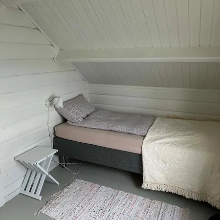 Cozy By The Waterfront - 20 Minutes From The Center Holiday home *