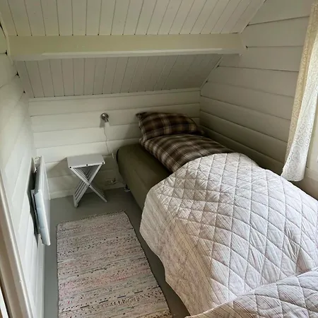 Cozy By The Waterfront - 20 Minutes From The Center Holiday home *